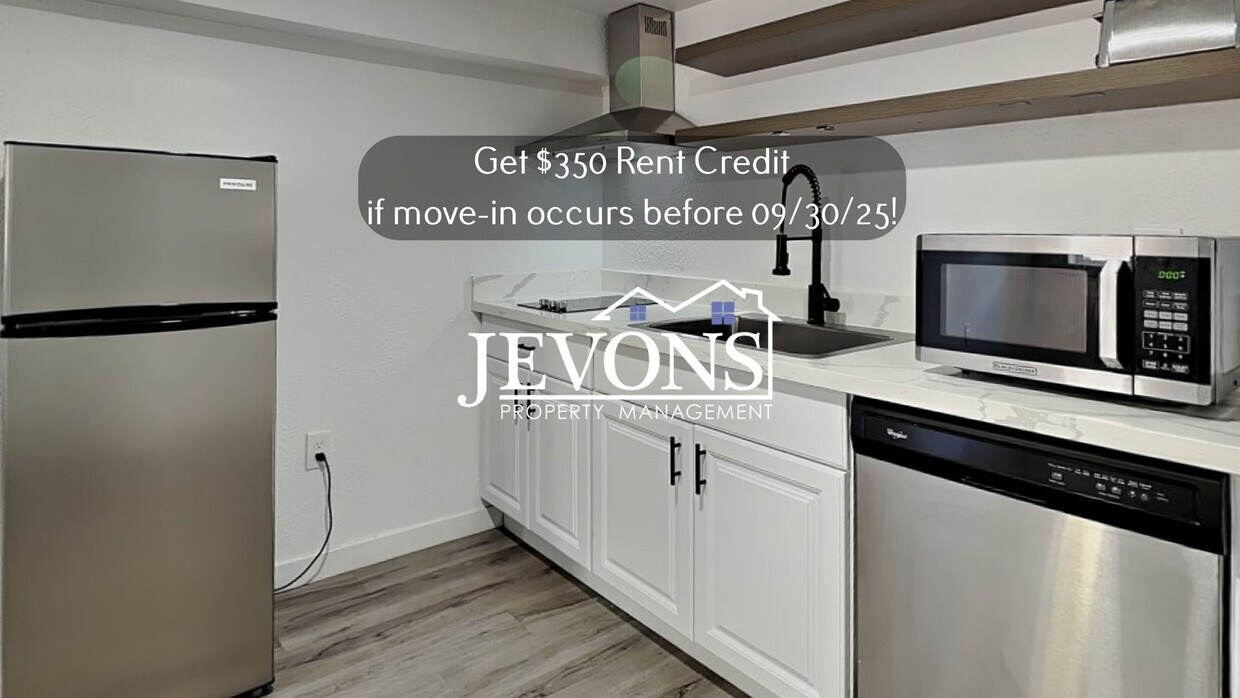 Foto principal - 630 N Skyline Dr