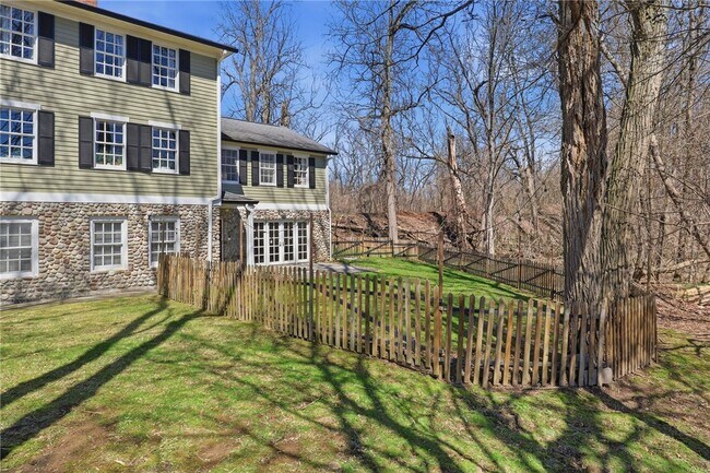 Foto del edificio - 1474 Marsh Rd