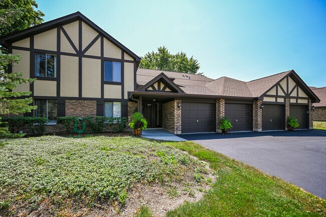 Building Photo - 880 Johnstown Ln
