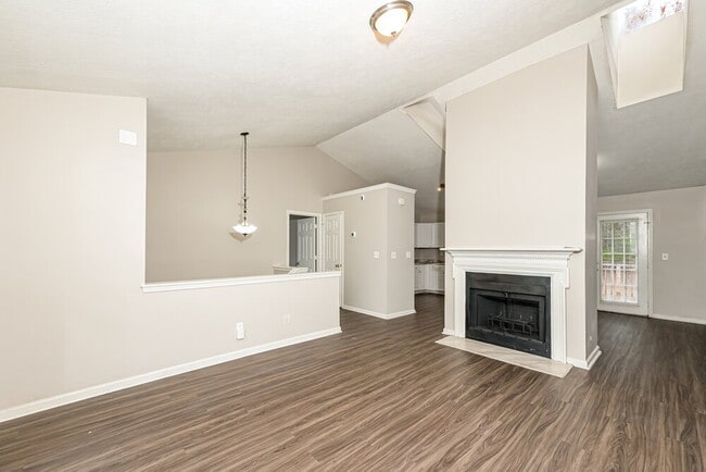 Building Photo - 5926 Old Wellborn Trce