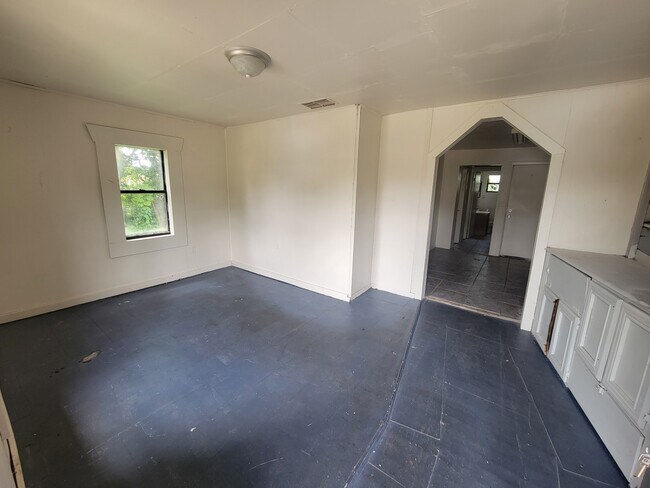 Building Photo - 1290 Henson Ln