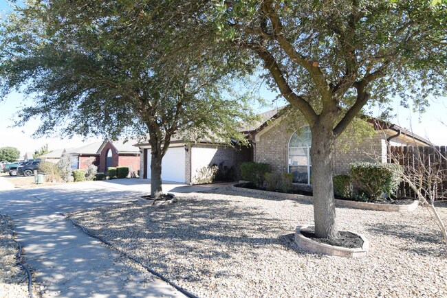 Foto del edificio - 2602 Wisteria Ln