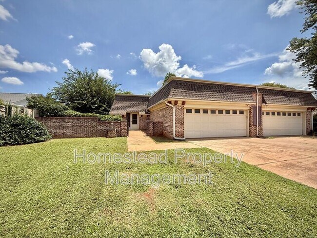 Foto del edificio - 12308 Green Valley Dr