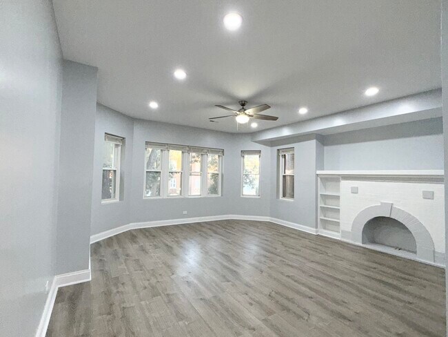 Foto del edificio - 7724 S Essex Ave