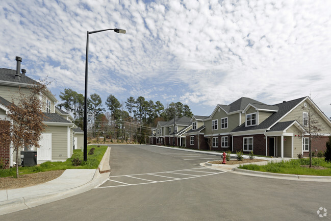 Foto del edificio - Glenbrook East and West