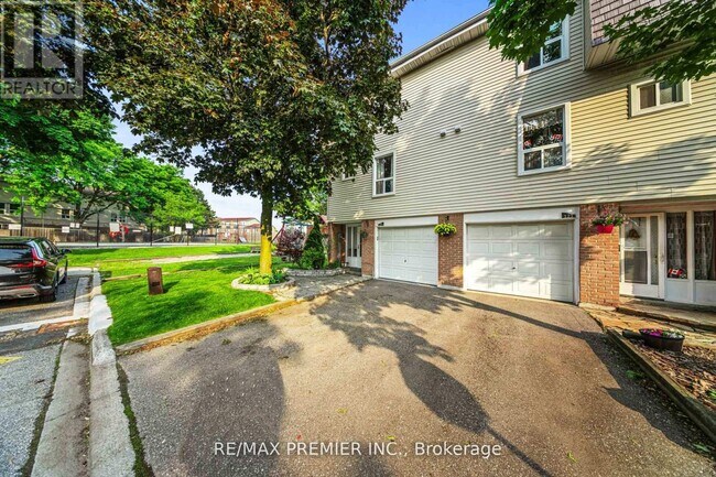 Photo du bâtiment - 120 Ellerslie Rd