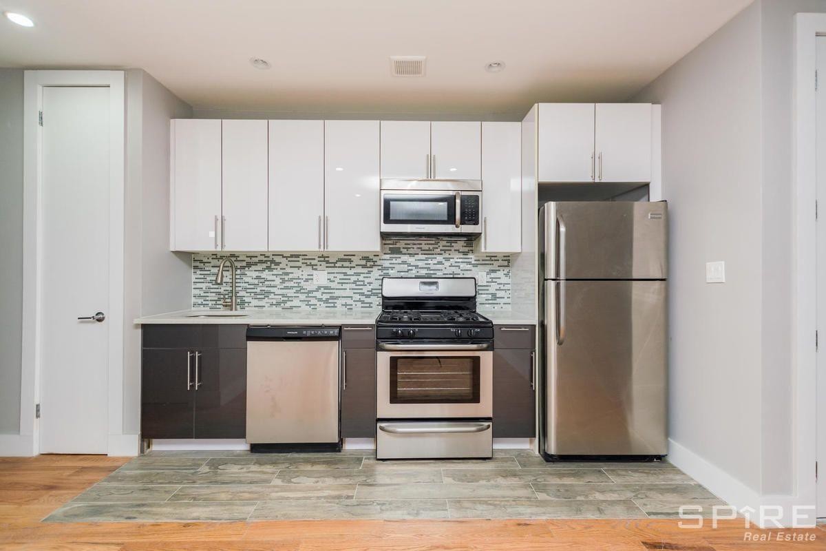 Foto principal - 740 Driggs Ave