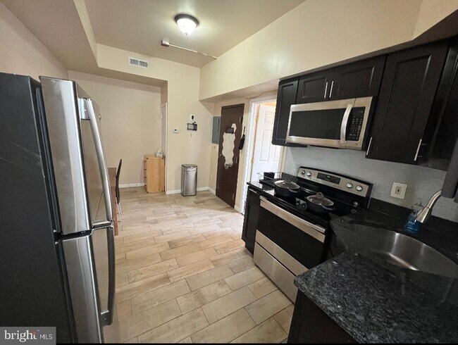 Foto del edificio - 537 N 13th St