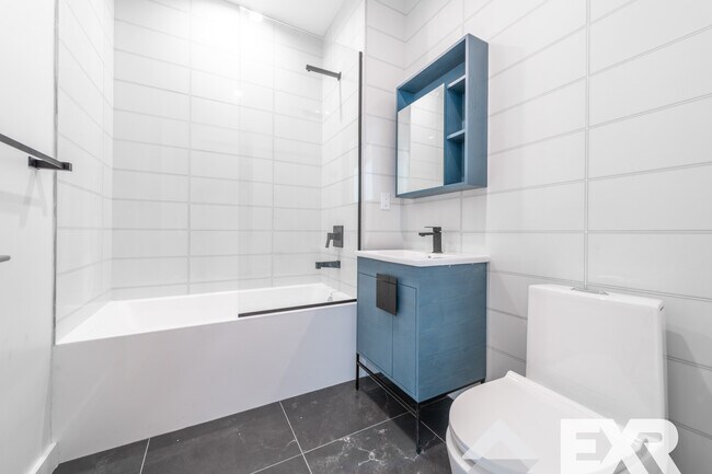 Foto del edificio - 2337 Bedford Ave