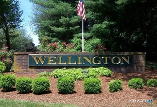 Building Photo - 104 Wellington Dr