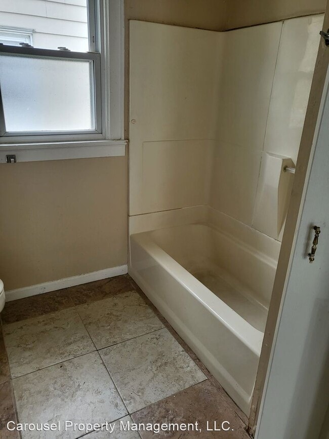 Foto del edificio - 2 br, 1 bath House - 1112 S Harlan Ave