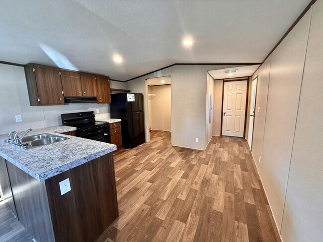 Foto del edificio - 751 Kernodle Ln