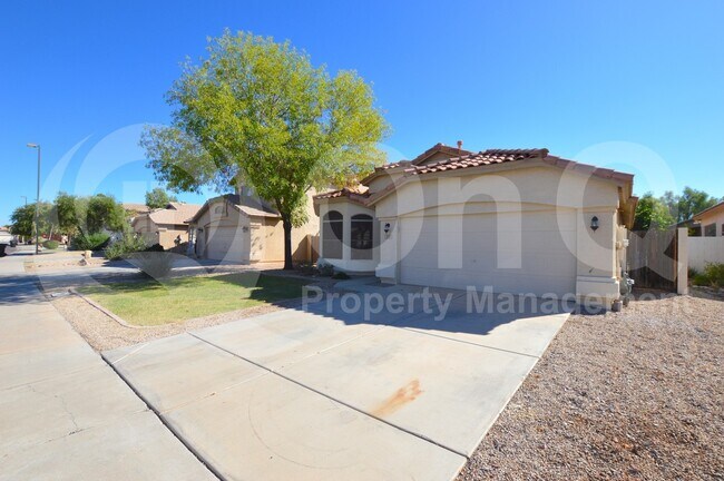 Building Photo - 513 E Cathy Dr