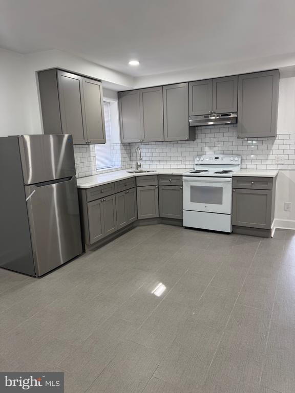 Foto del edificio - 4820 Longshore Ave