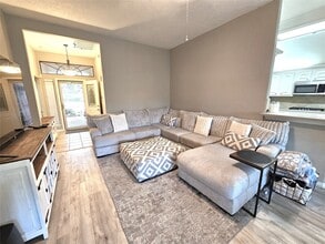 Building Photo - 5106 Misty Ln
