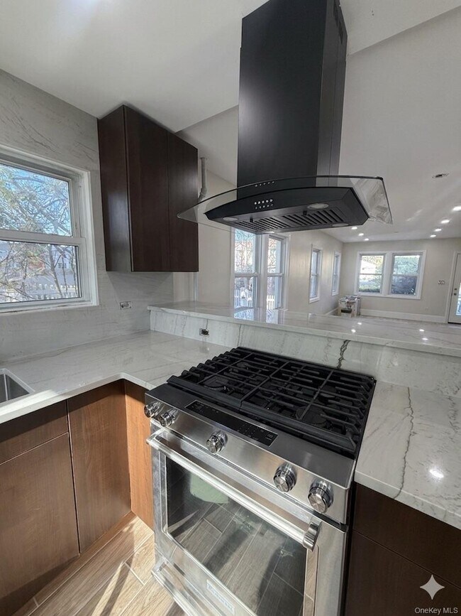 Building Photo - 2674 Johnson Pl