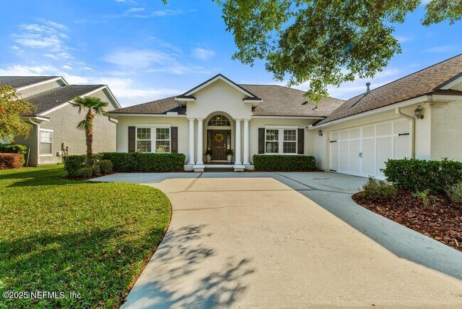 Building Photo - 902 Eagle Point Dr