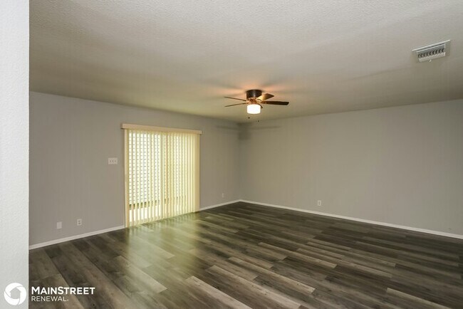 Foto del edificio - 9978 MISTY PLAIN DR, SAN ANTONIO, TX 78245