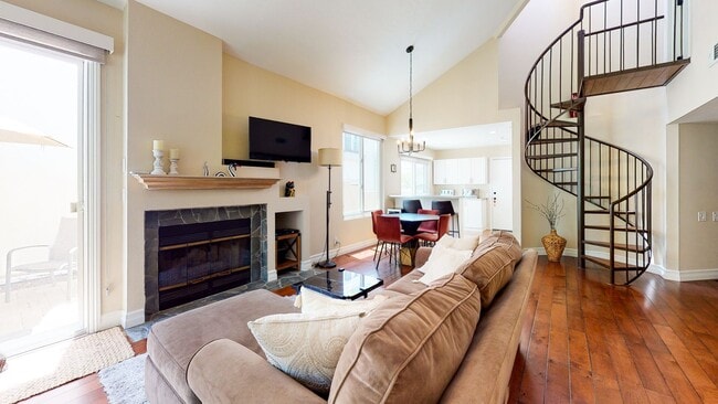 Building Photo - Rare Lease - Villagio Development - 2 Bedr...