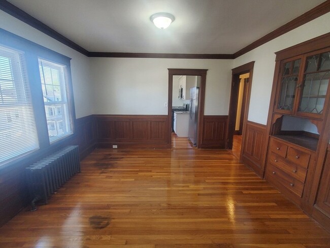 Building Photo - 32 Boutwell St