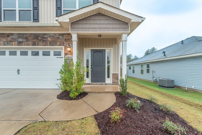 Building Photo - Welcome home to Summerton Village, where beauty, comfort, and value come together effortlessly.