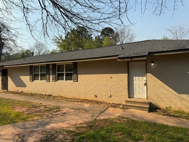 Foto del edificio - 2 Bed 1 Bath Duplex