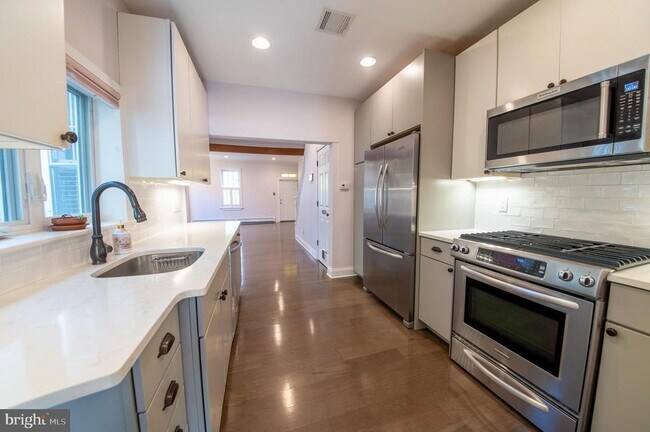 Foto del edificio - 35 Delaware Ave