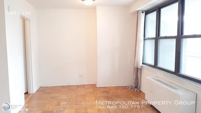Foto del edificio - 240 E 82nd St