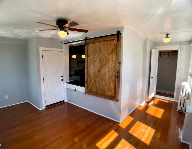 Building Photo - 4804 Gosnold Ave
