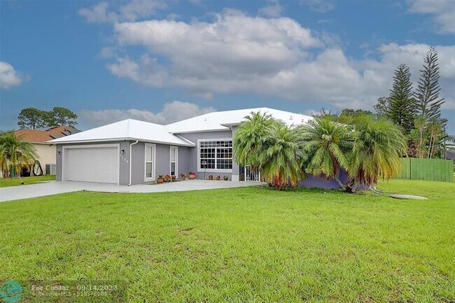 Foto del edificio - 2149 SW Savage Blvd