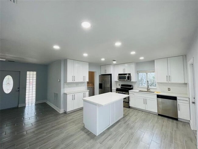 Foto del edificio - 2231 SW 14th St