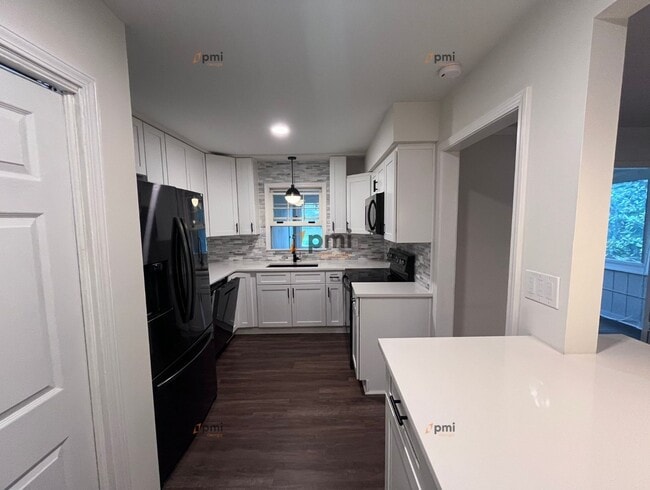 Foto del edificio - 162 Elysian Way NW