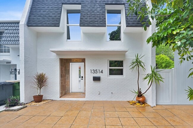 Photo - 13514 NE 23rd Pl Townhome