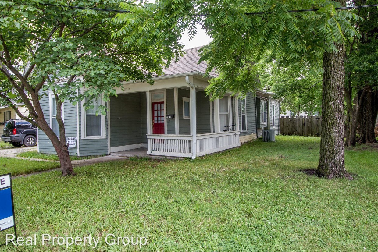 Primary Photo - 310 N William St