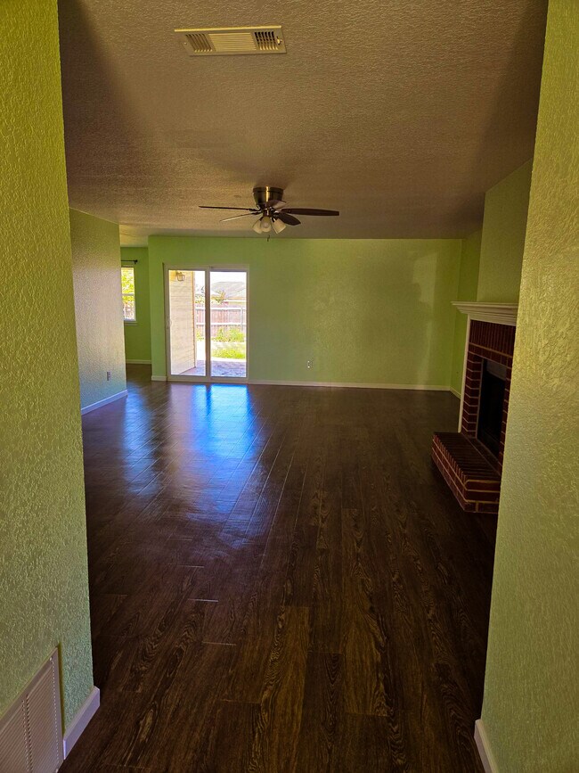 Building Photo - 4501 Blueduck Dr