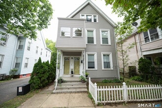 Building Photo - 30 Bassett St