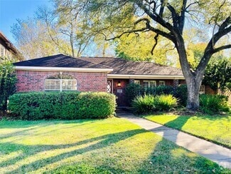Building Photo - 4907 Elm St