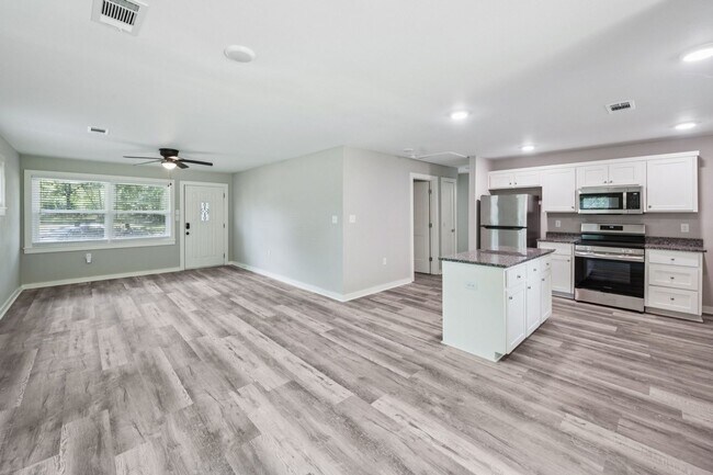 Foto del edificio - Charming 3BR House in Little Rock