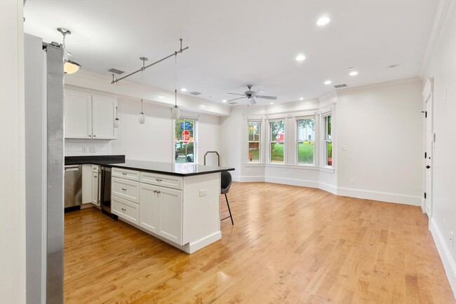 Foto del edificio - 82 Highland Ave