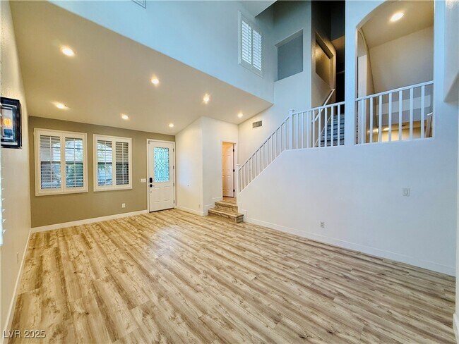 Foto del edificio - 777 Valley Rise Dr