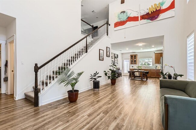 Building Photo - 1324 Salt Lick Dr