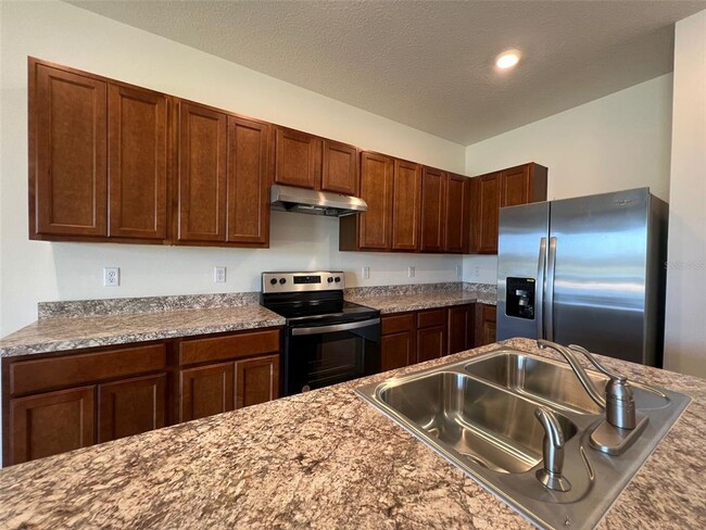 Foto del edificio - 1065 Blue Jay Dr
