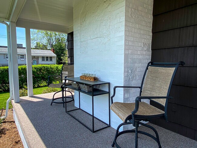 Foto del edificio - 40 Leonard Ave