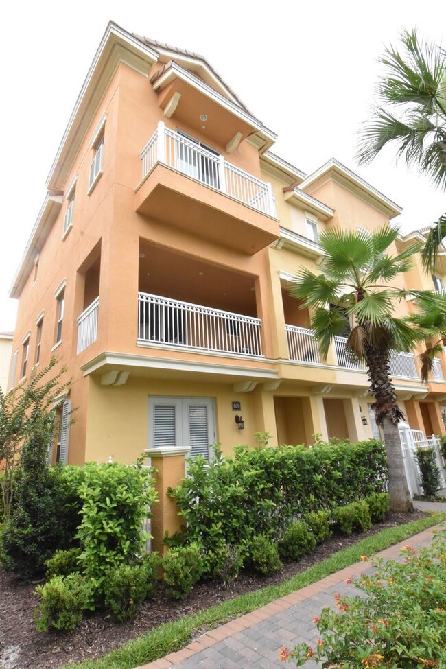 Building Photo - 3 br, 3.5 bath House - 869 Brutus Terrace