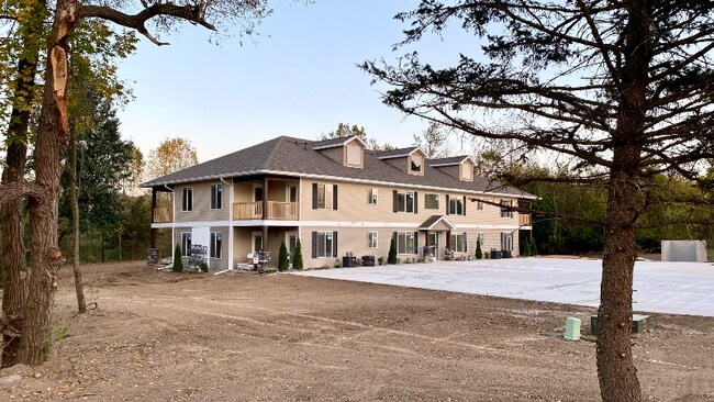 Foto del edificio - 1215 Corporate Dr