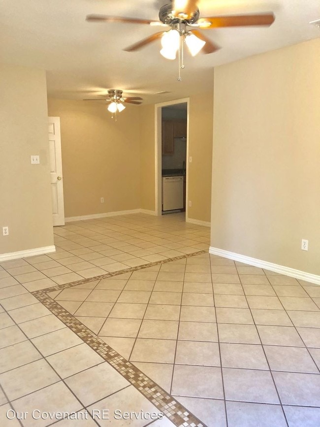 Building Photo - 3 br, 2 bath Apartment - 808 Betty Court