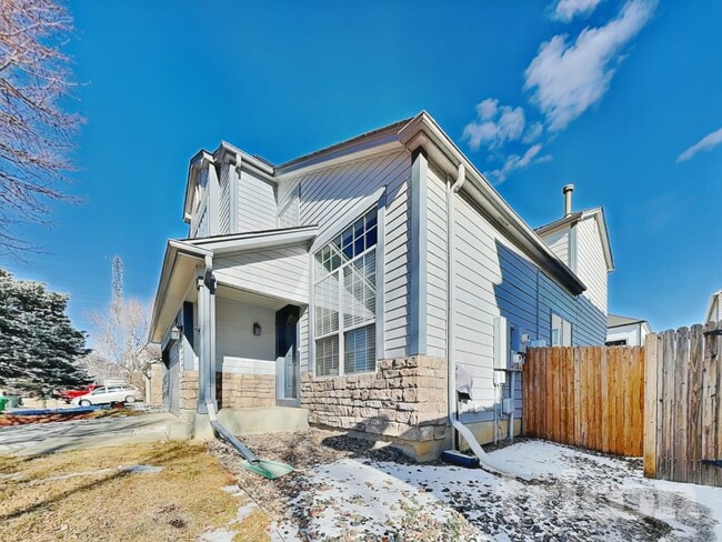 Building Photo - 2782 S Ceylon St