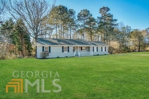 Building Photo - 2895 Fairview Rd
