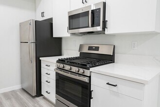 Interior Photo - 2820 Sawtelle Blvd