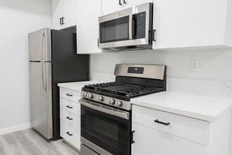 Interior Photo - 2820 Sawtelle Blvd